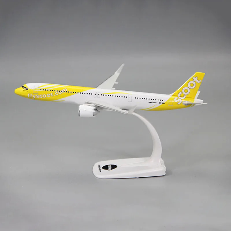 Scoot Airplane Model - 16Cm Metal Diecast B777 Toy For Aviation