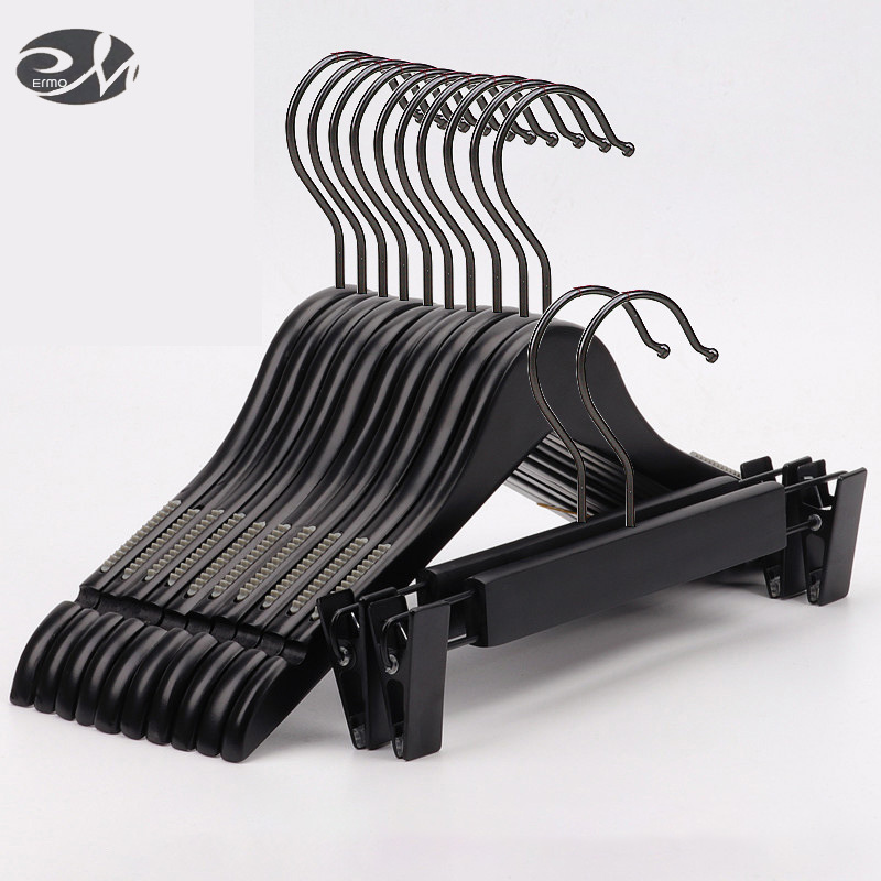 Solid wood black hangers exclusively for clothing stores for women's clothing, anti slip children's clothing hangers ราคา 36 บาท*ส่งฟรี