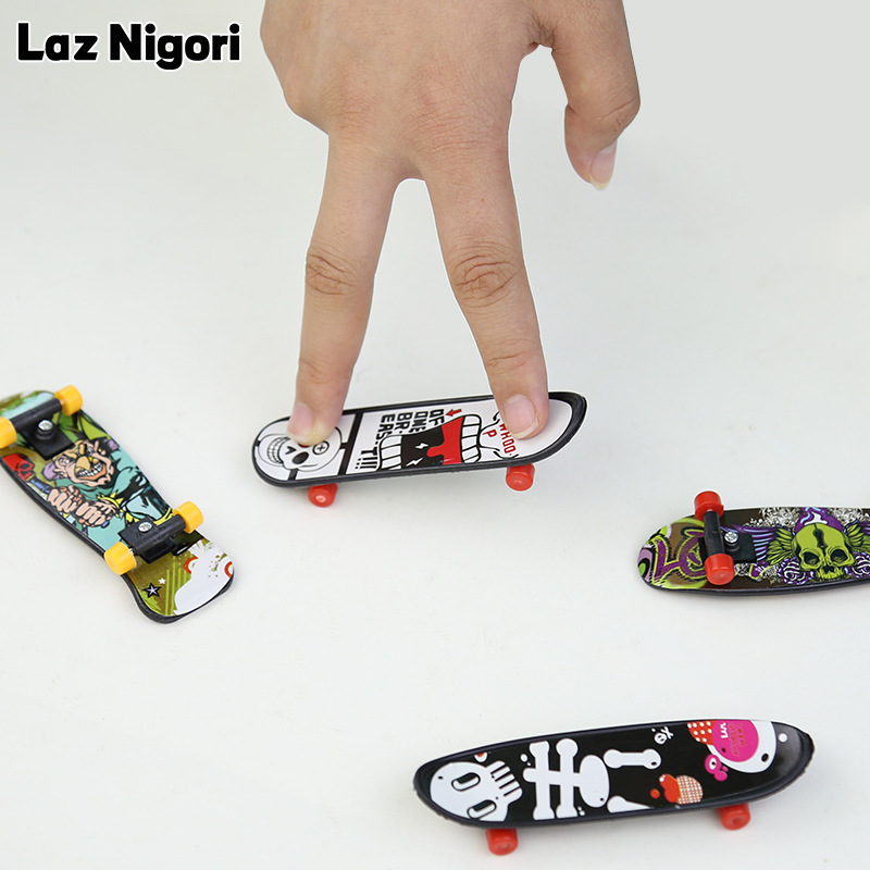 Laz Nigori Mini Finger Skateboard Toy Creative Desk Play for Kids ราคา 17 บาท*ส่งฟรี
