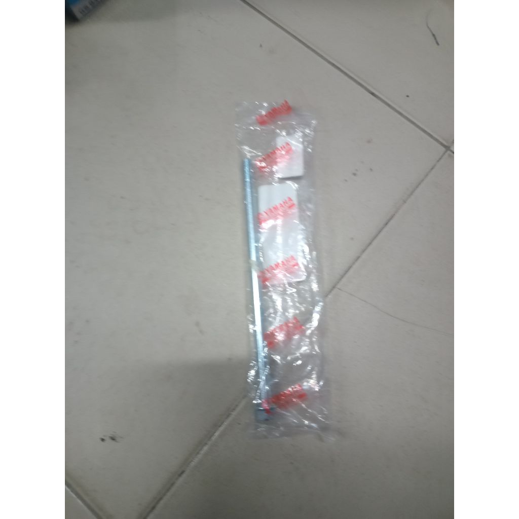 cốt trước trục trước sirius exciter dài hơn cốt zin 2cm.khách xem kỹ 4xcf21410000