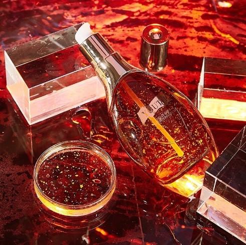 Youth Clear Facial Serum. Serum That Reduces Wrinkles and Makes Them Look Lighter. Face Becomes Brighter. Helps to Moisturize the Face Looks Younger -- 4012 Skincare