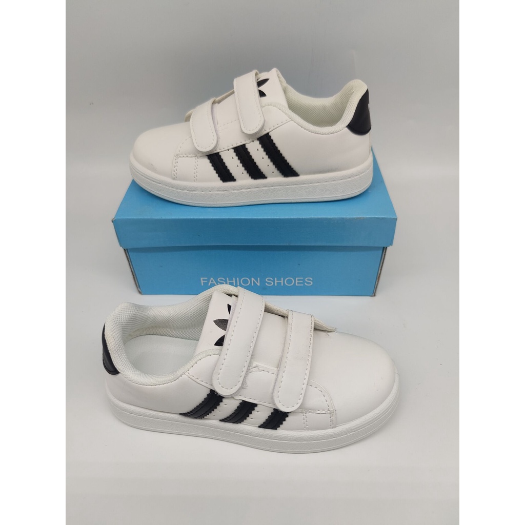 Adidas shoes for outlet kids/boys