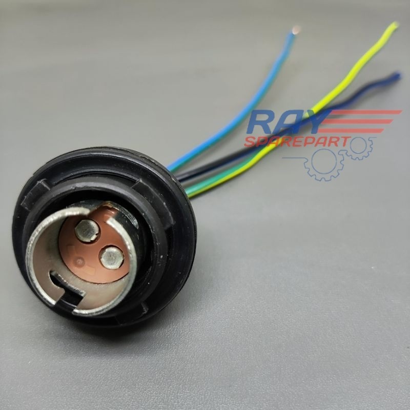 Universal 2-Leg Toyota Avanza Xenia Rear Light Bulb Fitting Socket Harga 17,500 rupiah*Gratis Ongkir
