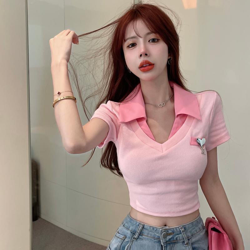 เสื้อโปโลผู้หญิงแขนสั้นใส่แล้วดูผอมเพรียวใส่แล้วดูผอมเพรียวใส่แล้วดูผอมเพรียวแบบใหม่ฤดูร้อน ราคา 122 บาท*ส่งฟรี