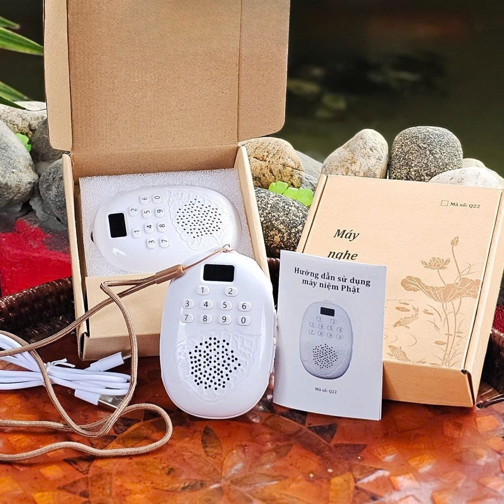 Máy Niệm Phật Cầm Tay 68 Bài – Nghe Kinh, Nhạc Thiền, Chú Đại Bi, Pin Sạc, Dễ Dùng Cho Người Lớn Tuổi