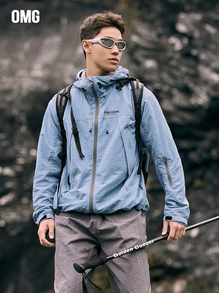 ⭐️⭐️⭐️⭐️⭐️ OMG กีฬากลางแจ้ง Windproof สงกรานต์ป้องกันการปีนเขาเสื้อฤดูใบไม้ผลิฤดูใบไม้ร่วงแจ็คเก็ตน้ำหนักเบาหมวกระบายอากาศสูง ราคา 2,575 บาท*ส่งฟรี