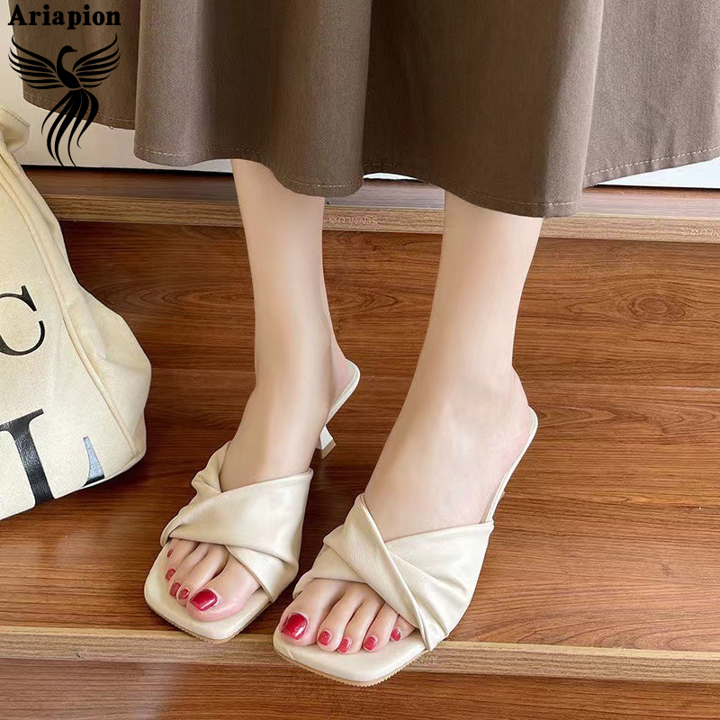 2024 Summer New Elegant Square Toe High Heel Slides for Women, French Style Cross Strap Mules, Comfortable PU Leather Outdoor Sandals ราคา 200 บาท*ส่งฟรี