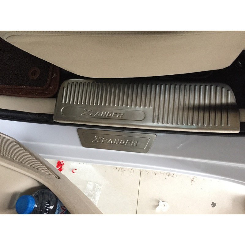 Ốp bậc cửa Xpander 2018 - 2023 mẫu inox "
