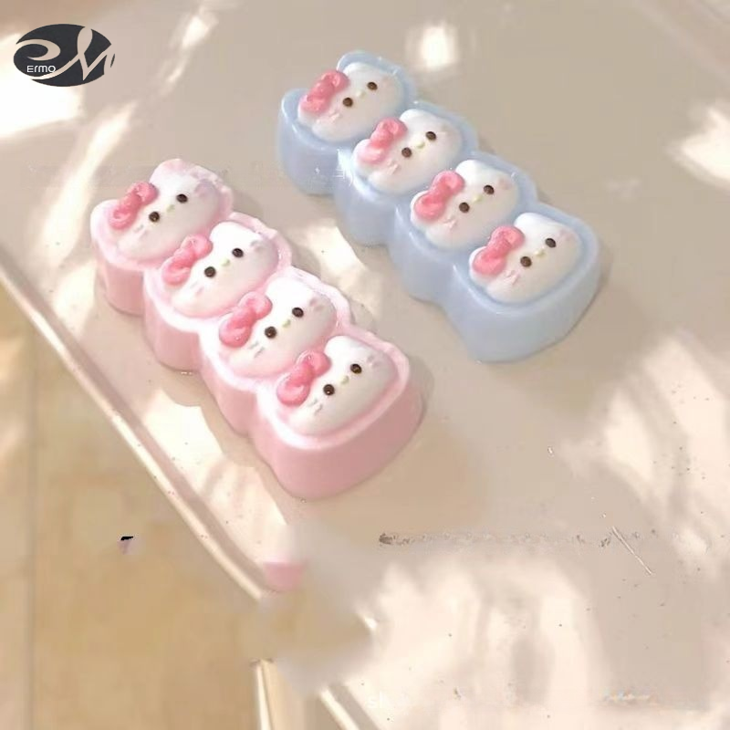 Ermo Cute Squishy Toy Set in the Shape of a Kitty Cat. Slow Elasticity, Similar to Silicone, for Stress Relief and Entertainment. Squishy. ราคา 47 บาท*ส่งฟรี