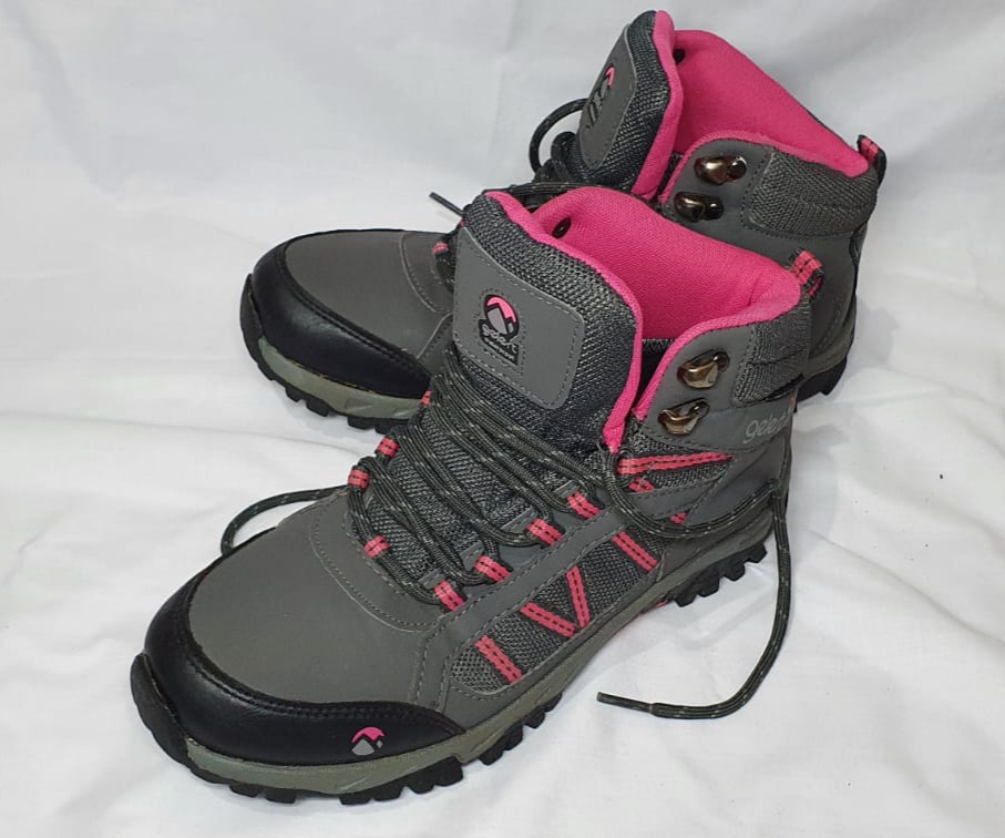 gelert walking boots ladies