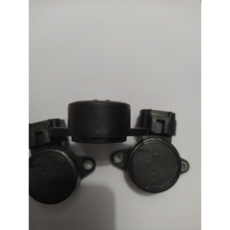 sensor tps avanza rush terios ayla agya original Harga 105,000 rupiah*Gratis Ongkir
