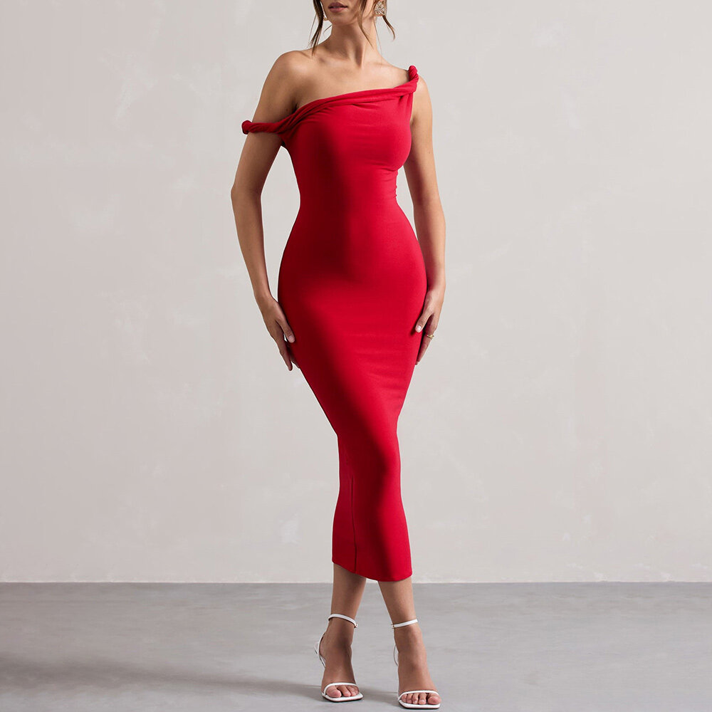 Closet Crush ชุดเดรสยาว ปาดไหล่ แต่งสายพัน สีแดง สีดำ ราคา 400 บาท*ส่งฟรี