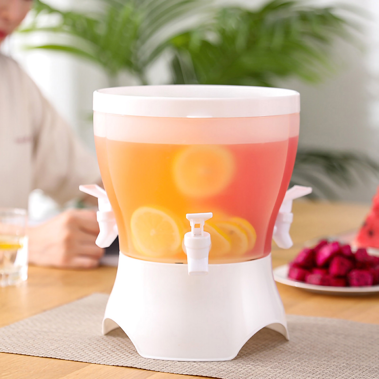 Máy bán đồ uống dung tích lớn tủ lạnh đồ uống lạnh quả trắng đồ uống Jar với cái vòi nước