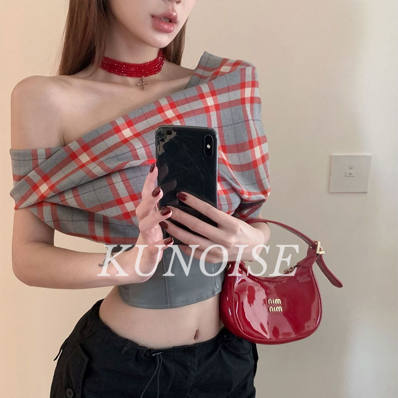 KUNOISE high-quality fabric, retro plaid short-sleeved neck-hanging T-shirt design sense niche backless short one-word collar top ราคา 142 บาท*ส่งฟรี