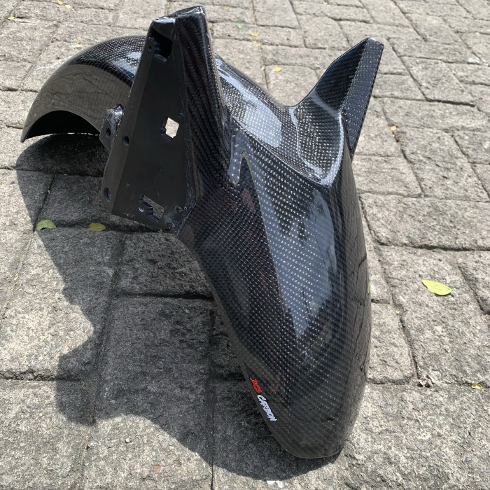 TENGAH SPAKBOR DEPAN CARBON KEVLAR NEW XMAX CONECTED Giá 1,254,000 Đồng*Miễn phí vận chuyển