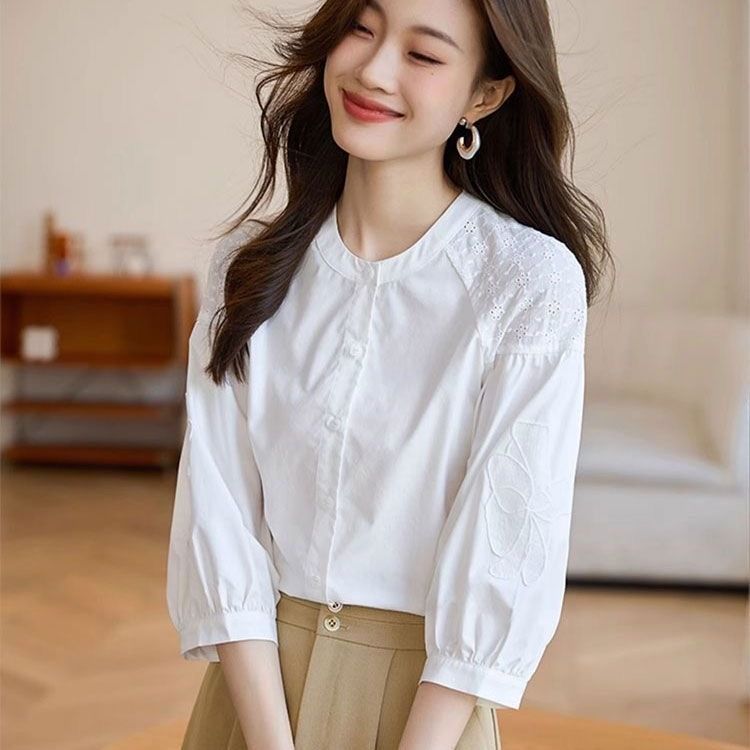 LUNAáo girl phố nữ Màu trắng mới Trung Quốc áo sơ mi thời trang 2025 Mới lạ sang trọng lỏng lẻo thêu