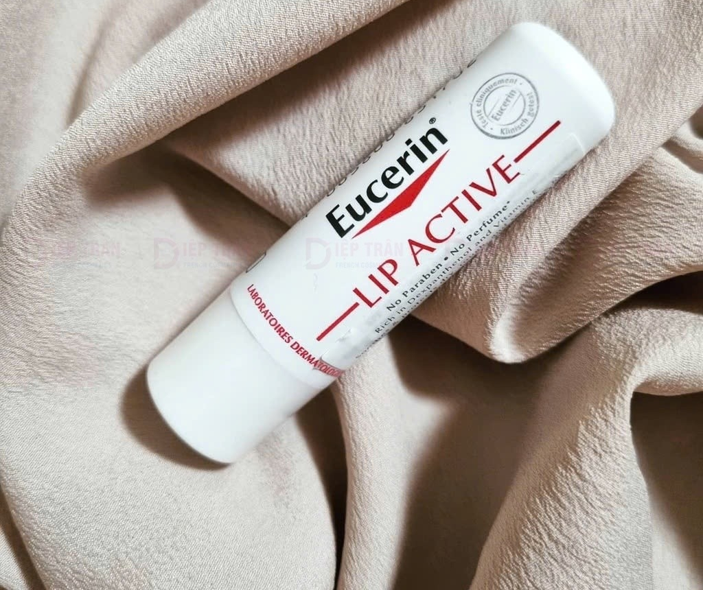 Son Dưỡng môi EUCERIN Active Lip Care SPF20 làm dịu và bảo vệ đôi môi khô nhạy cảm. - SẢN PHẨM RẤT ĐƯỢC ƯA CHUỘNG TRÊN THỊ TRƯỜNG KHÁCH YÊU TRẢI NGHIỆM THỬ NHÉ SẢN PHẨM TỐT CHẤT LƯỢNG CAO