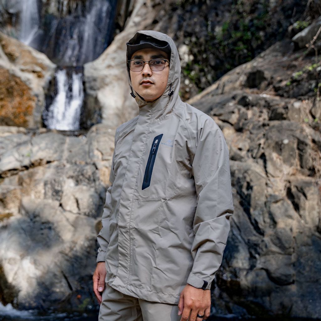 Ori wildshell-WD torean Series Part 1 waterproof raincoat/raincoat Harga  1,000 Ringgit*Penghantaran Percuma