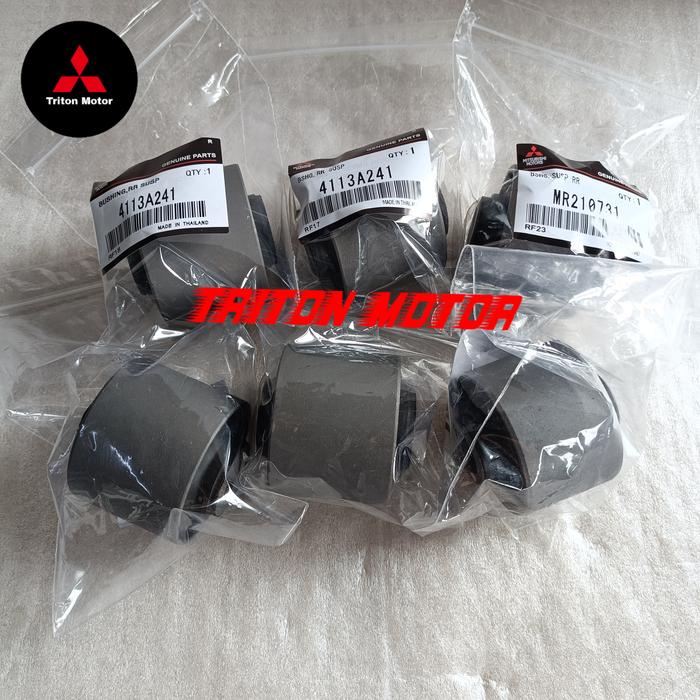 BUSHING ARM BAGIAN BELAKANG 1SET PAJERO SPORT ALL NEW PAJERO 4N15 -DAANSHOP5 Harga 1,430,000 rupiah*Gratis Ongkir