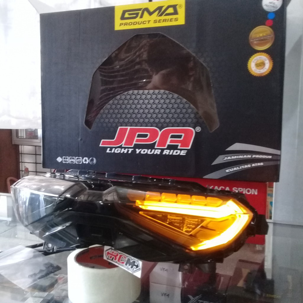 STOP LAMP STOPLAMP LAMPU BELAKANG BIRU MERAH NMAX NEW N-MAX BARU NEW 2020 JPA GMA LED TRANSFORMER BIRU MERAH PUTIH WHITE RED BLUE ORI ORIGINAL JPA ASLI Harga 1,320,000 rupiah*Gratis Ongkir