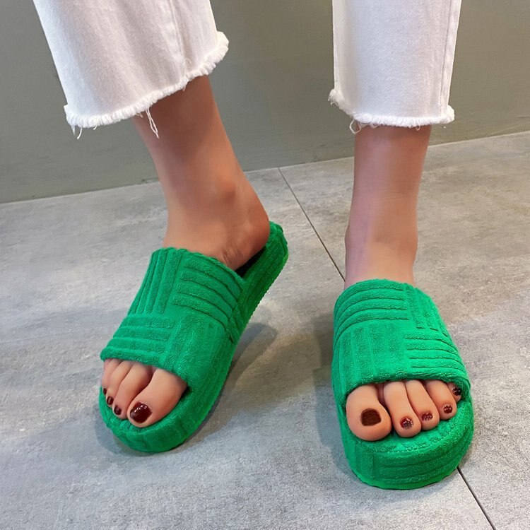 2023 new Peep Toe Thick Sole Women Slippers Green Corduroy Flat Outwear Ladies Slides Summer Autumn Runway Flip Flops Women