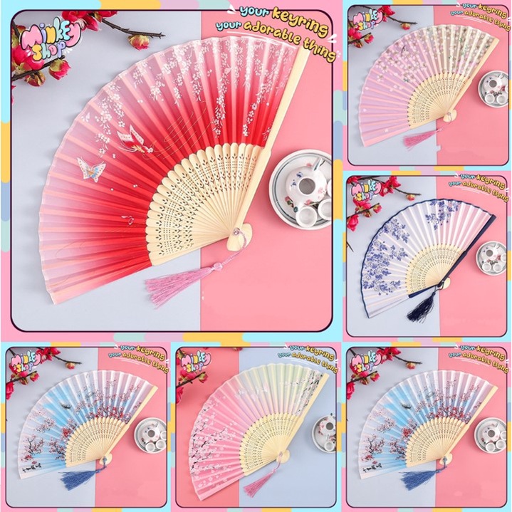Quạt cầm tay cổ trang trung quốc loại tốt, quạt bằng vải lụa tay cầm gỗ quạt múa văn nghệ -minkey