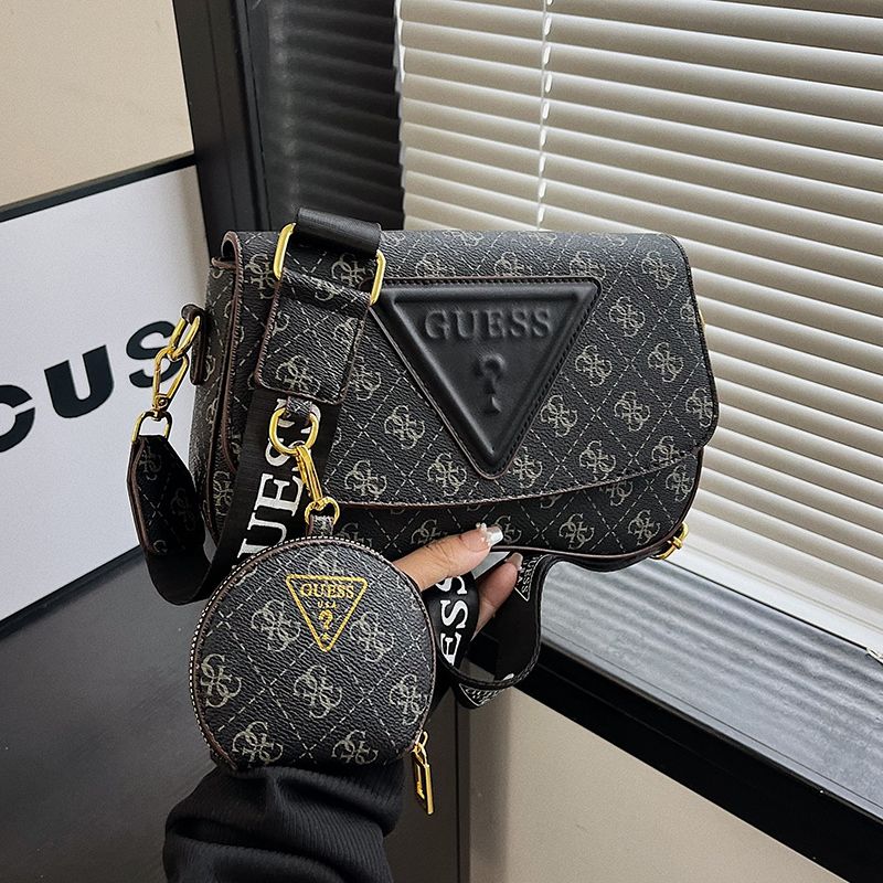 Buy Beg Tangan Wanita Jenama Guess Online at a Better Price