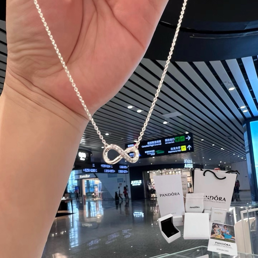 /// แท้จากช็อป100%-ลด30%///[ส่งจากกรุงเทพ] pandora เงิน925 สร้อยข้อมือ พร้อมจี้ Family Eternal Pendant Necklace ของขวัญสำหรับคนพิเศษ ราคา 994 บาท*ส่งฟรี
