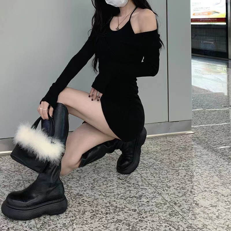 Đầm nữ đen cổ yếm siêu tôn dáng cho các nàng đi chơi