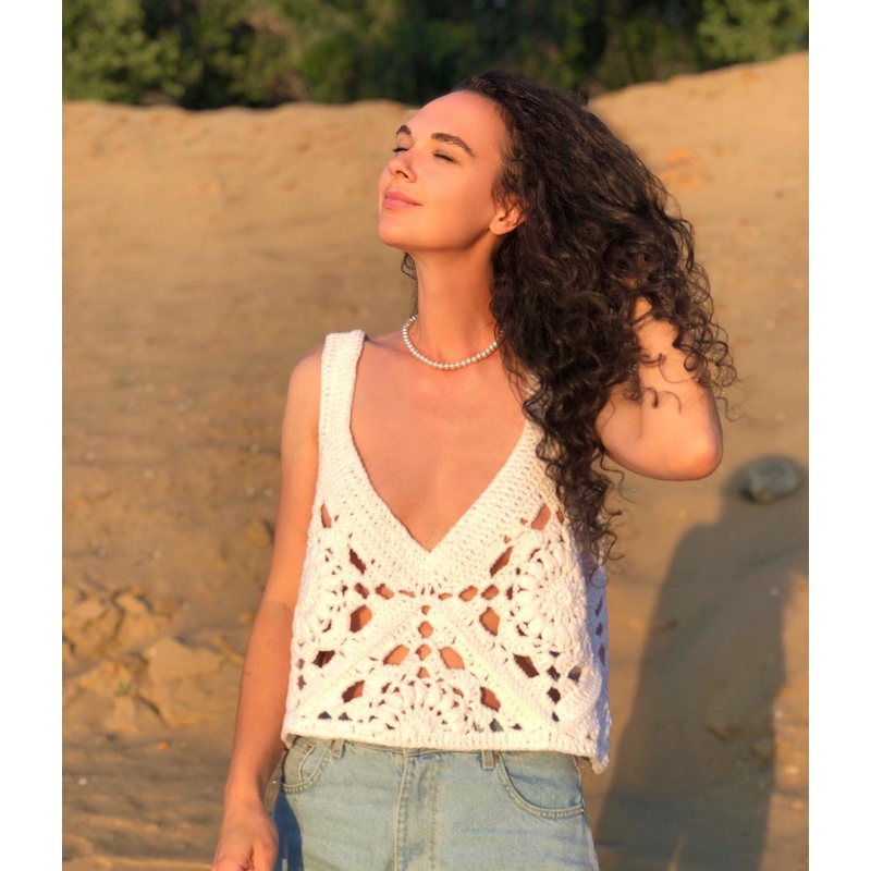 Áo len móc hai dây hoạ tiết ghép ô vuông KATINA CROPTOP (crochet) handmade