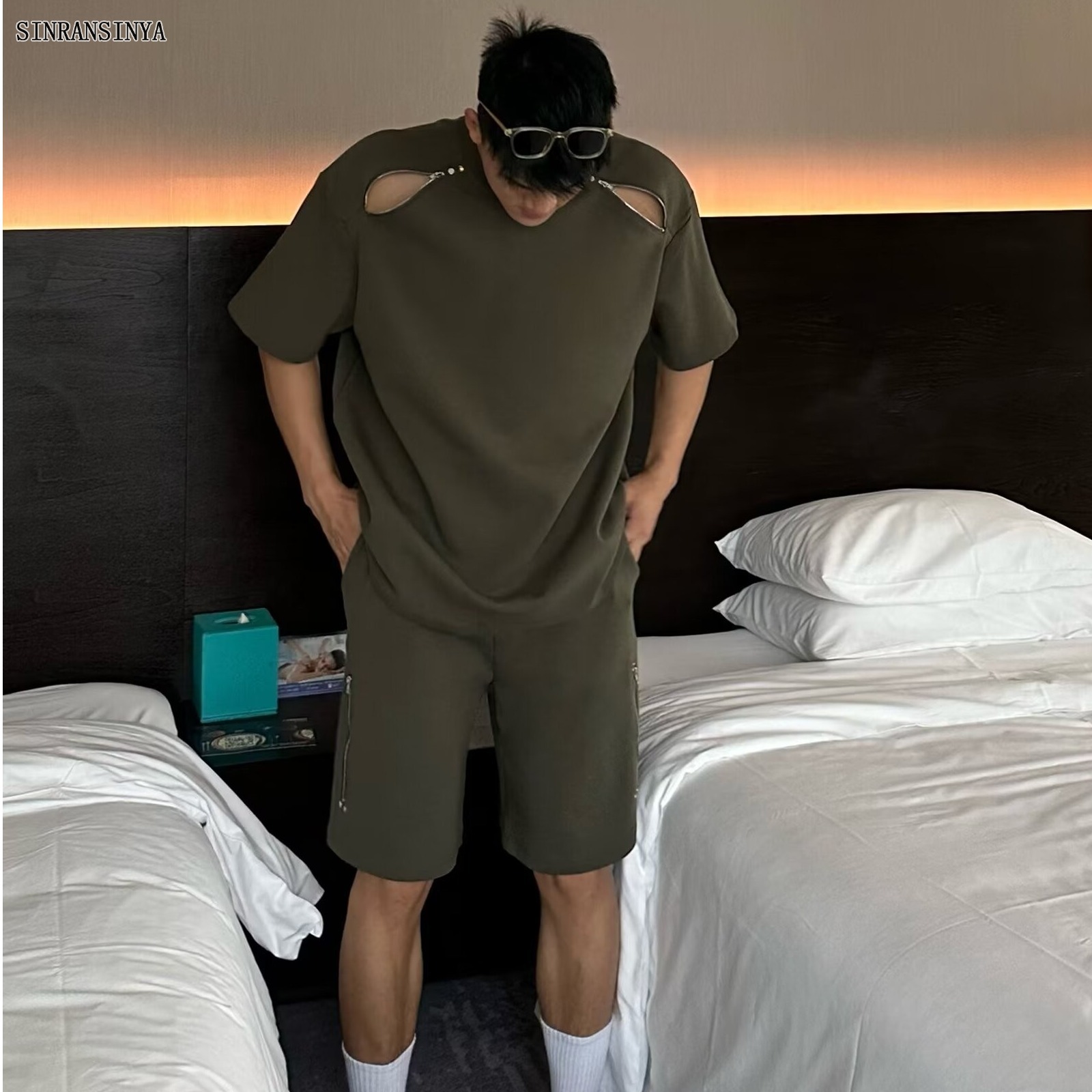 SINRANSINYA丨Men's Suit - Loose Casual Suit Summer Shorts Short Sleeve T-Shirt Two-piece set ราคา 526 บาท*ส่งฟรี