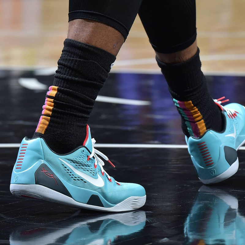 Nba Kobe Low Dusty Cactus Size 13- Nike Kobe EM Dusty Cactus Blue