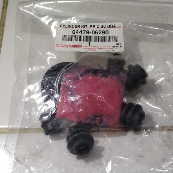 karet rem silinder kit belakang Toyota Camry 3.5Q Hybrid 04479-06290 Harga 560,000 rupiah*Gratis Ongkir