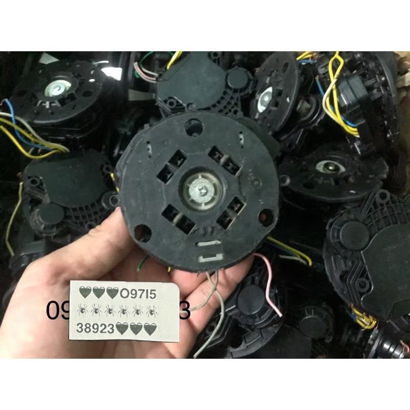 MOTOR CHỈNH MẶT GƯƠNG HYUNDAI KIA BÃI XỊN THÁO XE HÀNG ĐẸP