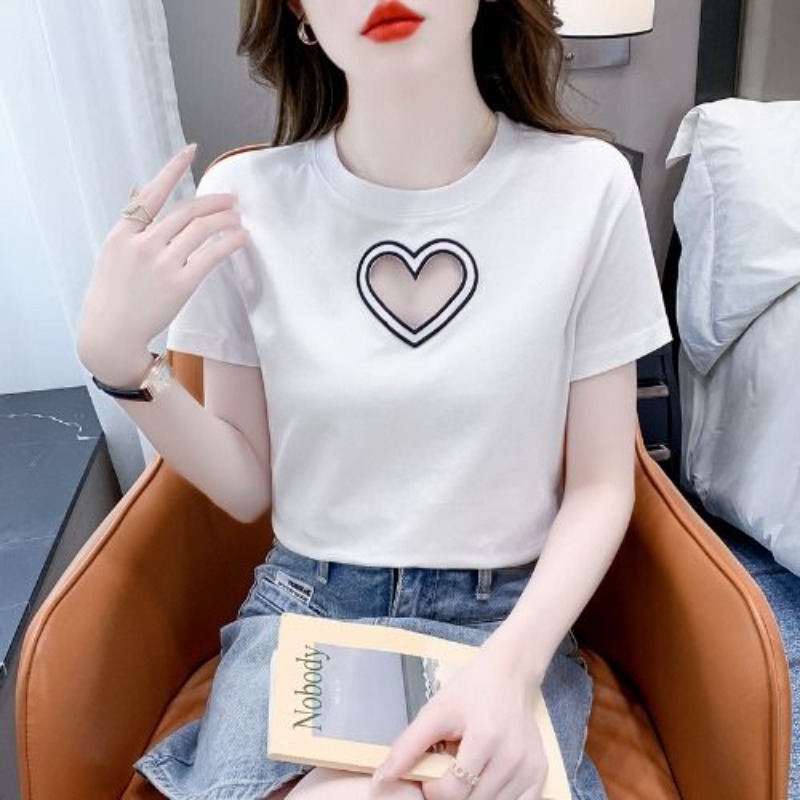 Áo thun nữ mùa hè 2024 Áo Phông Ngắn Tay Cổ Tròn mới thời trang Hàn Quốc đơn giản rỗng trái tim nữ