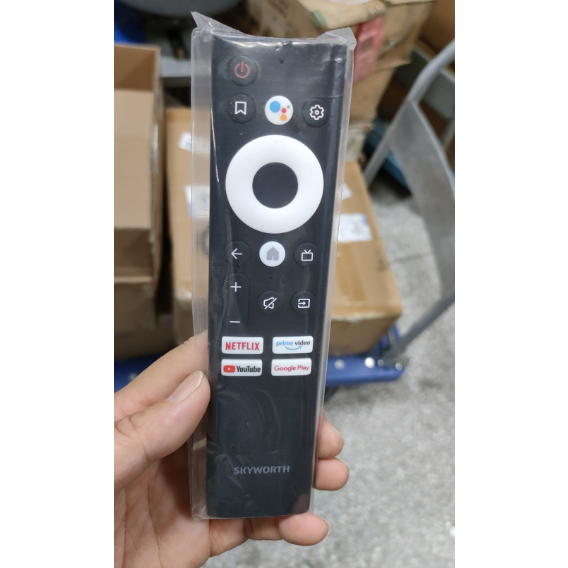 New skyworth voice remote tv coocaa / skyworth android tv gốc