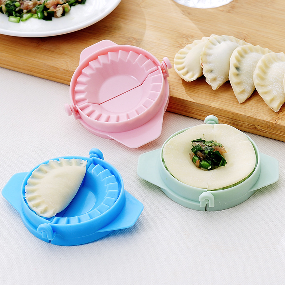 Hand Dumpling maker Efficient Mold Lazy Dough press DIY Plastic Ravioli pie maker for Home cooking Chinese cuisine Professional chefs Food enthusiasts