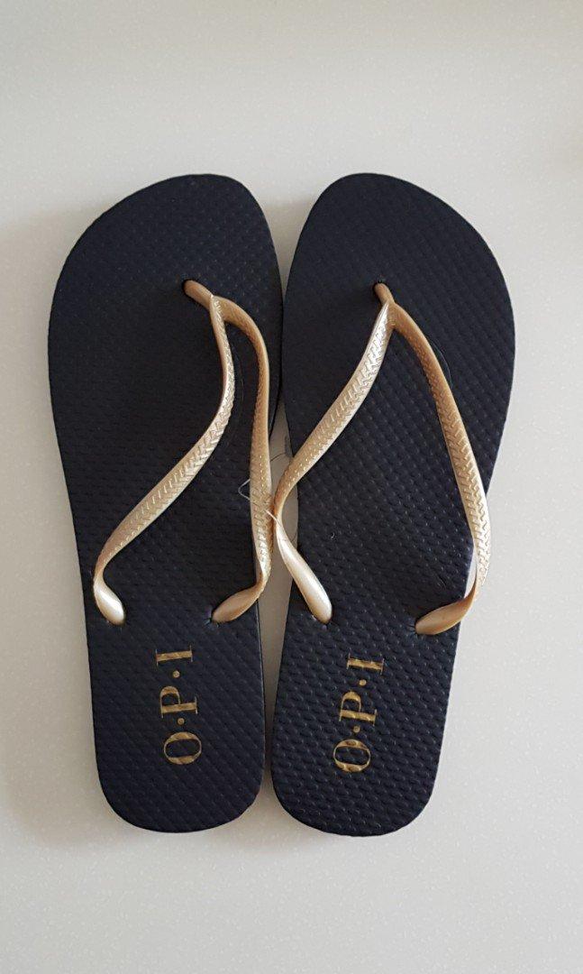 buy flip flops online
