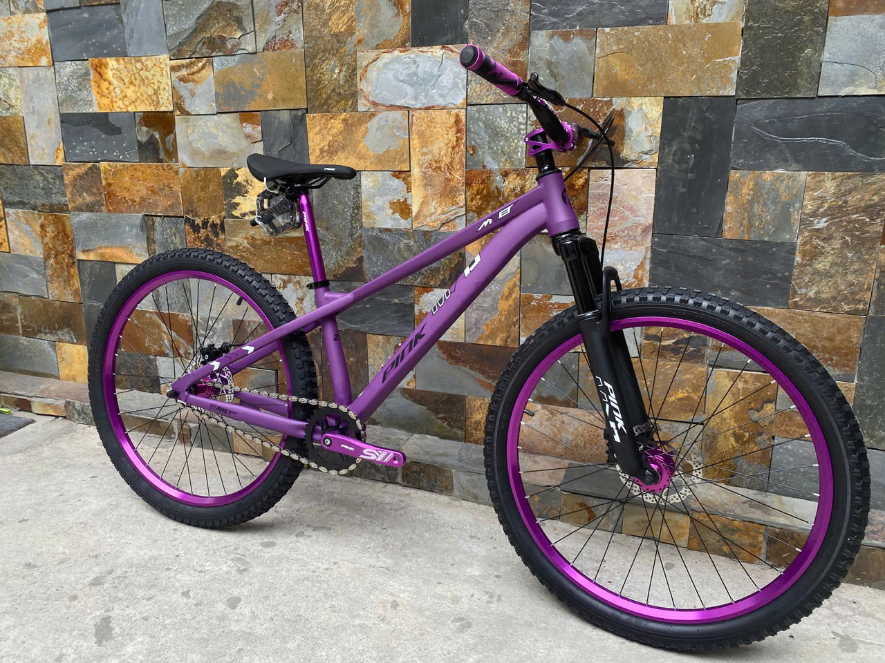 Xe Đạp MTB Dirt Jump PINK DS200 Khung Thép Bánh 26 inchs