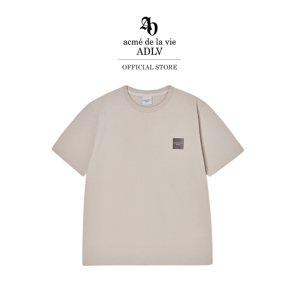 ADLV [acme de la vie] เสื้อยืด รุ่น Box Basic Logo Short Sleeve T-Shirt Beige (50052SBBSSU_S5BEXX) ราคา 2,200 บาท*ส่งฟรี