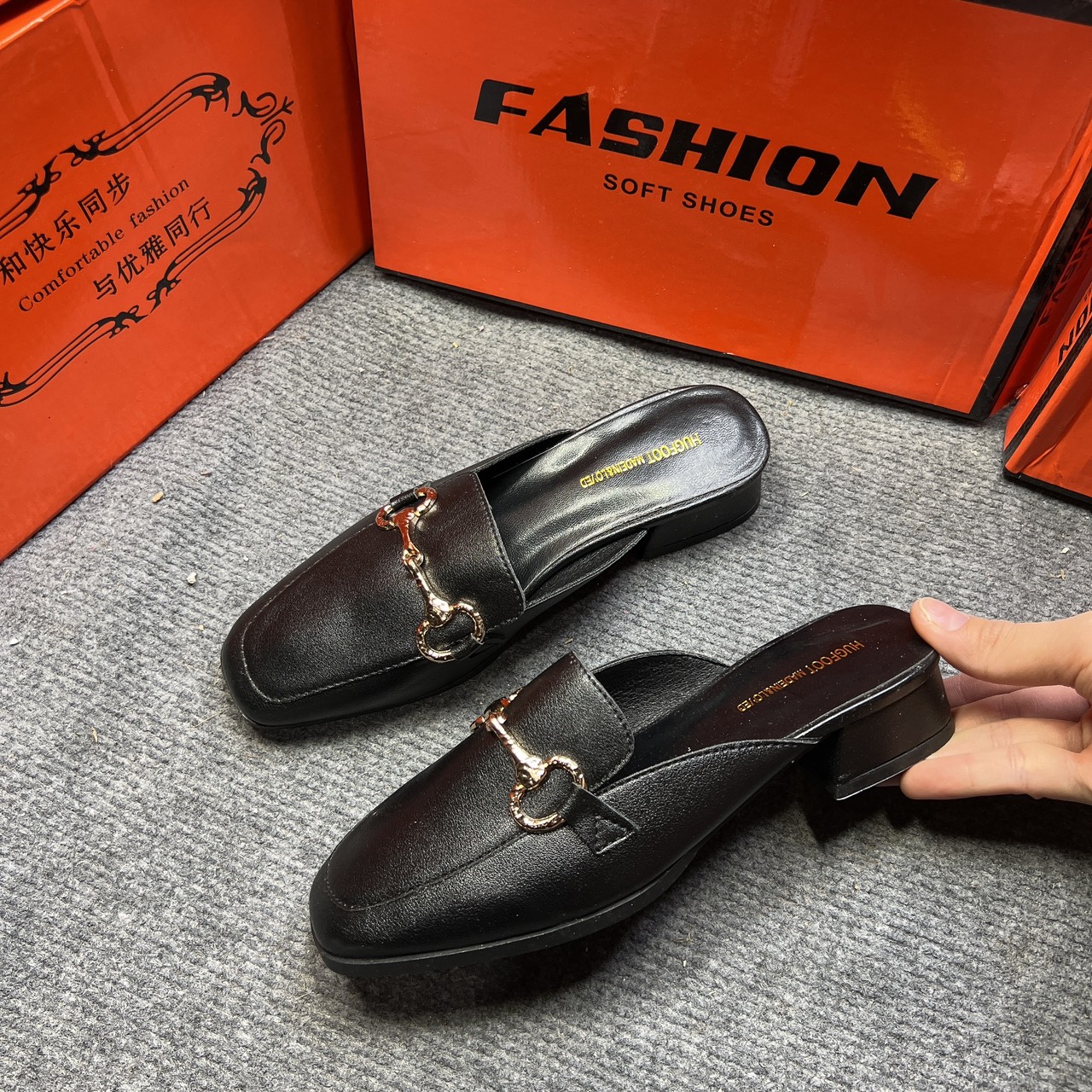 Sục nữ da mềm phốikhuy xích thời trang mũi vuông cao 3cm