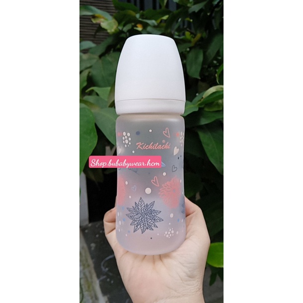 Bình Sữa Thủy Tinh Tráng Silicon Kichi Siêu Nhẹ Chống Trầy Xước 150ml/240ml