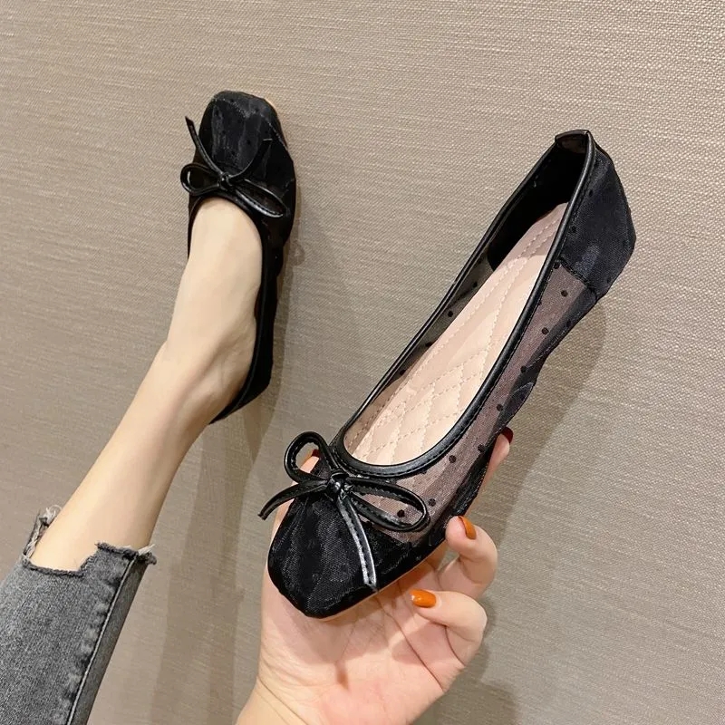 35-41 Women Square toe flat ballet shoes summer polka dot breathable mesh bowknot soft shoes ราคา 1,367 บาท*ส่งฟรี