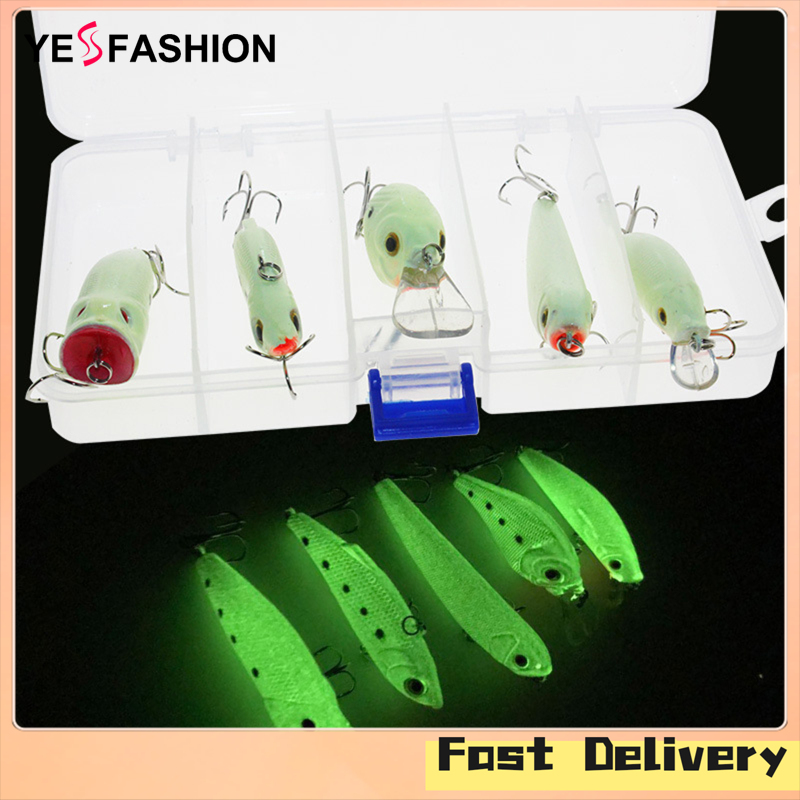 Yesfashion Store IN stock Noctilucent Crank Bait Fishing Lure Kit Hard Bait Night Glow Artificial Lures With Treble Hook For Bass Trout Outdoor Freshwater Saltwater 5 PCS / Set ราคา 141 บาท*ส่งฟรี