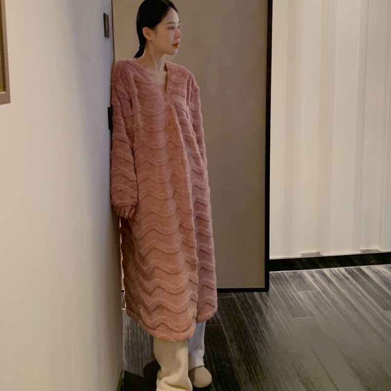 Claylk Dazhai Walking Bedding Emed Arctic Veet Women's Jacquard Thick and Warm Pamas Bathrobe Bathrobes