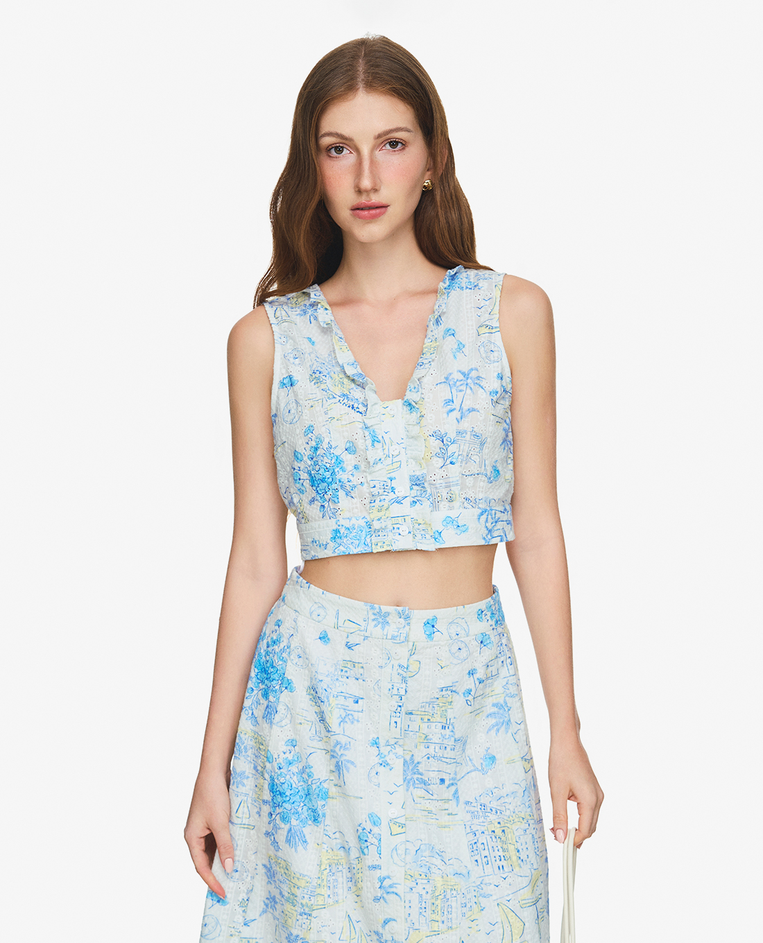 [DEAL BLACK FRIDAY UP TO 50%++] GIGI - Áo sát nách nữ cổ V phom croptop in hoa G1201T253286-28