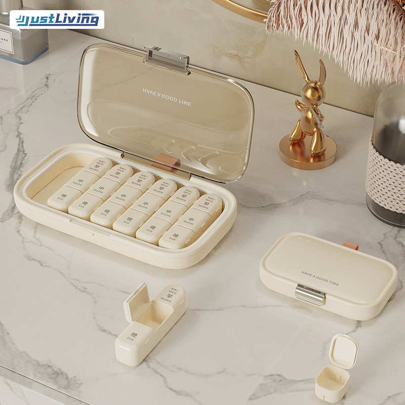 JustLiving Pill Organizer, Weekly Moisture-Proof Pill Dispensers, 3 Times A Day, 7 Day Pill Box, Large Compartments Travel Pill Container, Medicine Case for Vitamins Pills ราคา 124 บาท*ส่งฟรี