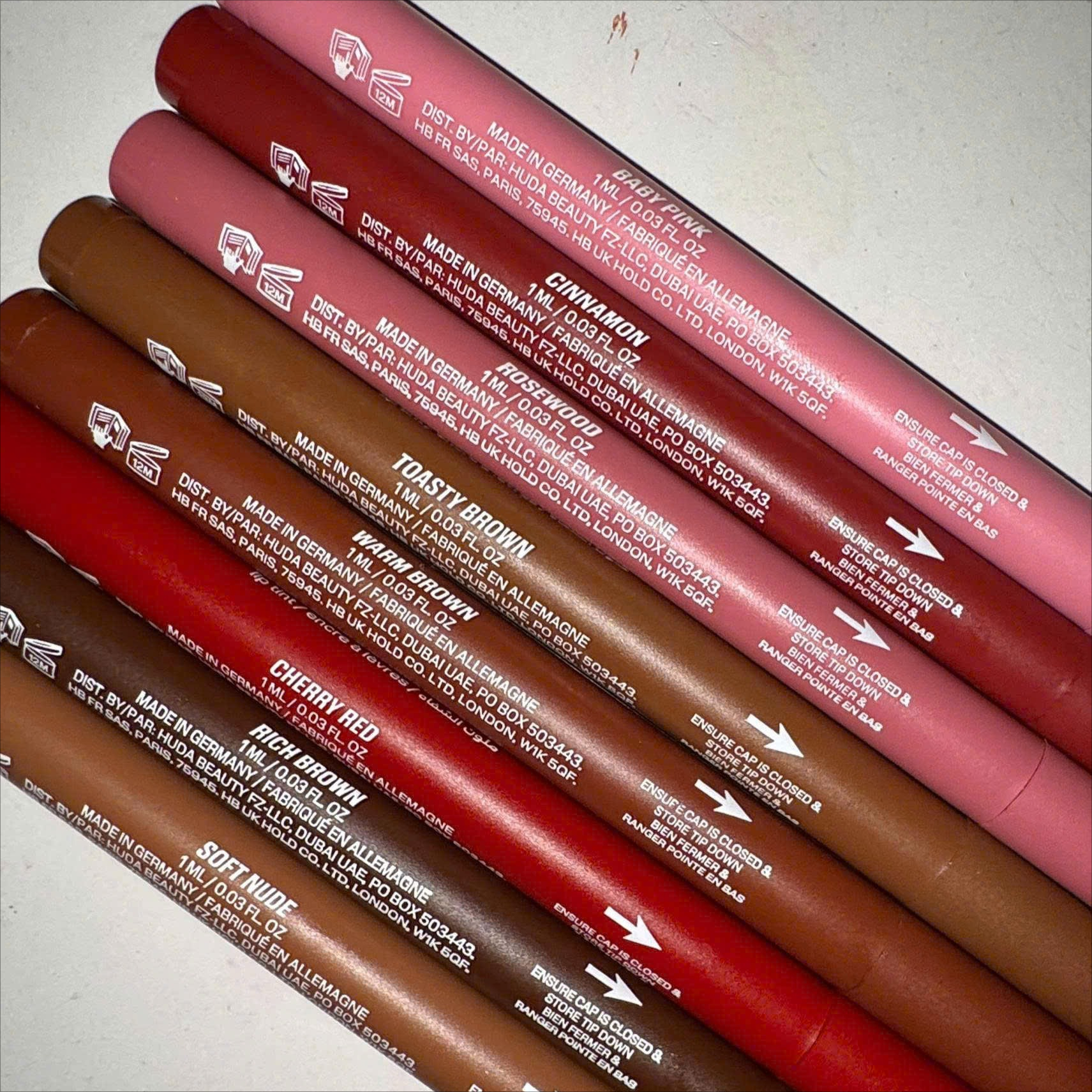 HUDA-BEAUTY Son bóng Lip Tint 12 giờ kèm Liner, Lip Contour Stain