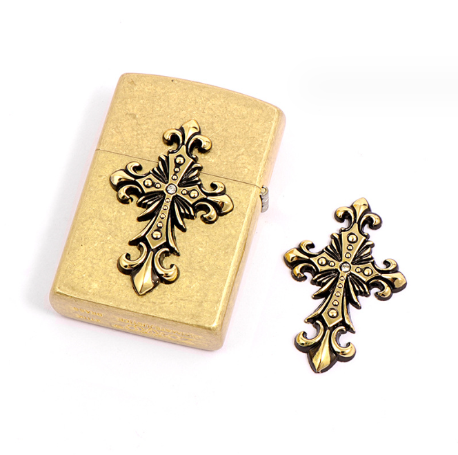 Emblem dán Zippo thánh giá ngọc vàng