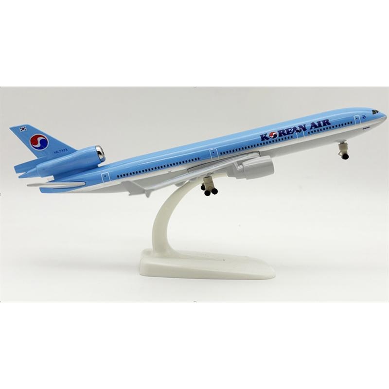 Mô hình máy bay Korean Air MD11 20cm